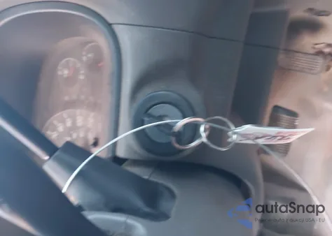 2005 Toyota Tundra Base V8 из США, поврежденный, VIN 5TBJT32145S467440